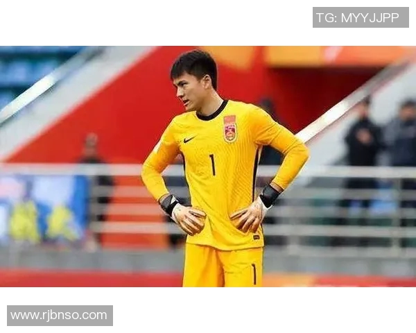 李昊在比赛中表现出色成功零封青岛西海岸展现出强大实力与团队合作精神