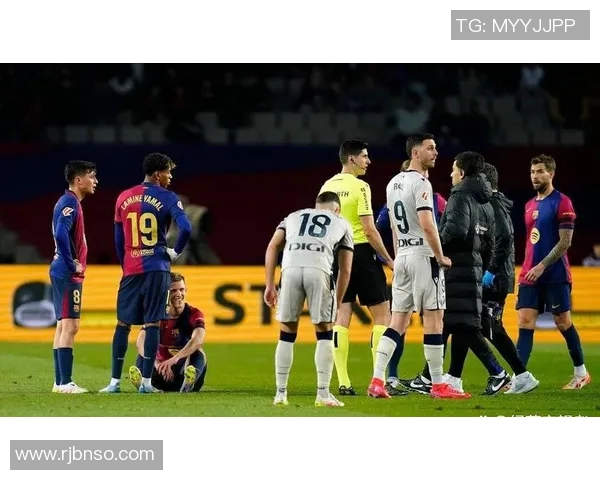 奥尔莫在关键时刻策动巴萨逆转胜利展现绝佳球技与战术智慧