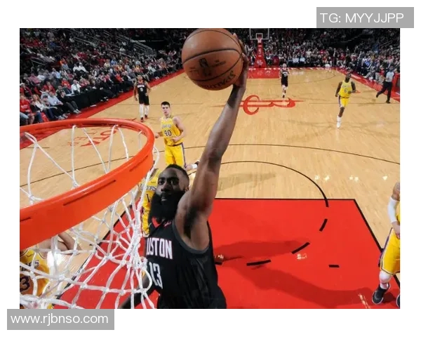 麦卡利斯特在关键时刻的得分表现如何影响比赛胜负的分析与回顾