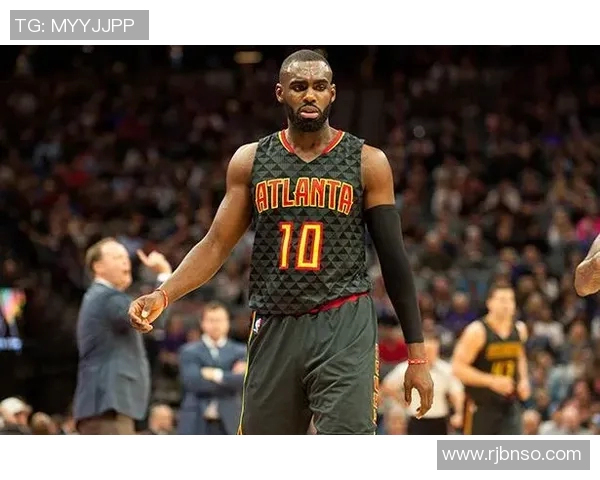 小哈达威的篮球传奇之路从新秀到全明星的蜕变与成长