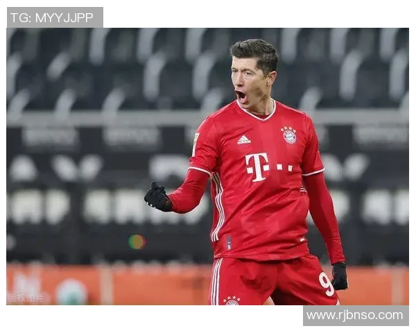 莱万梅开二度助力巴塞罗那逆转胜利展现强大攻击力 莱万梅开二度助力巴塞罗那逆转胜利展现强大攻击力