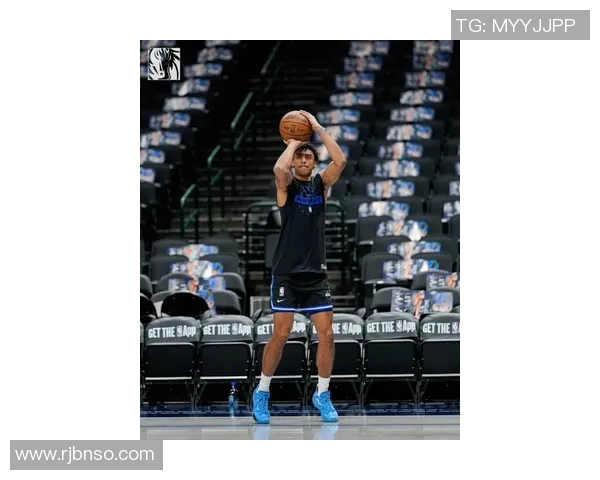 独行侠队球员个人表现抢眼,备战新赛季 独行侠队球员个人表现抢眼,备战新赛季