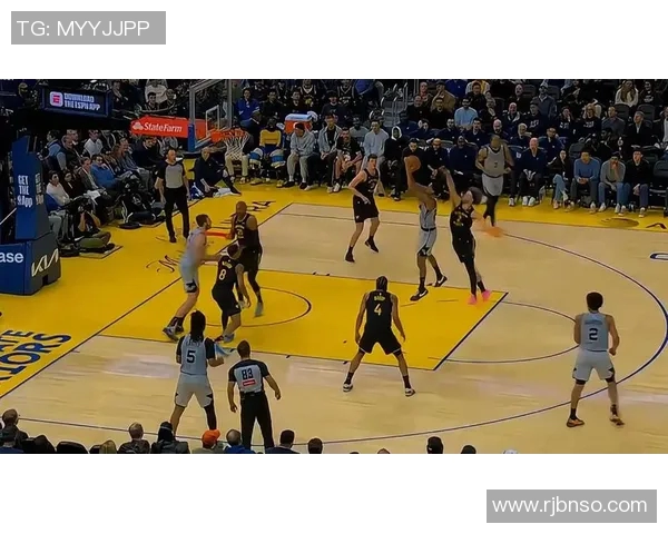 勇士胜马刺，卡雷姆斯砍下全场最高得分，勇士再现王者风范！